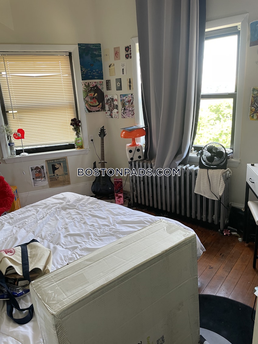 Boston - $4,800+ /month