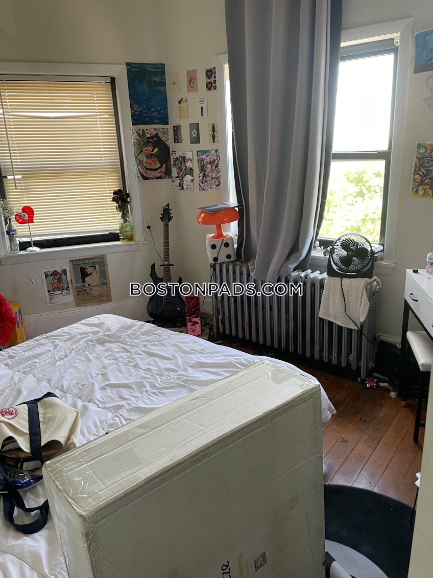 Boston - $4,800+ /month