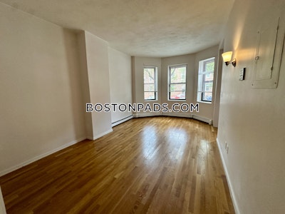 Jamaica Plain 1 Bed 1 Bath Boston - $2,200 No Fee