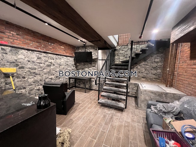 Boston - $3,500+ /mo