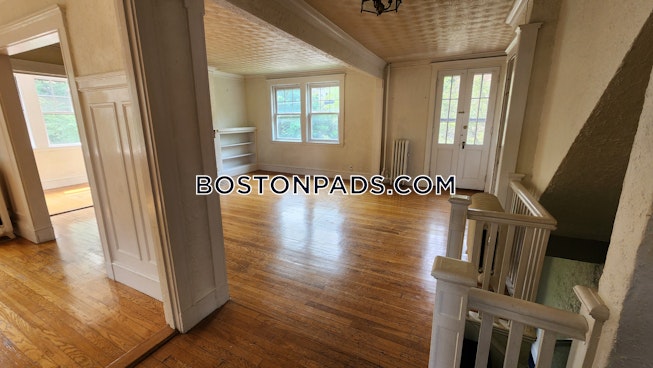 Brookline - $4,300+ /mo