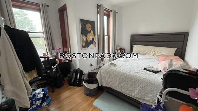 Boston - $3,200+ /mo