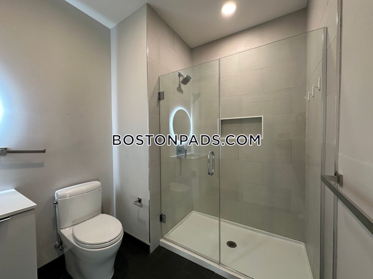 Saratoga St., Boston