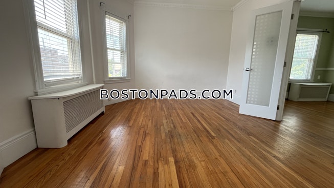 Boston - $3,150+ /mo