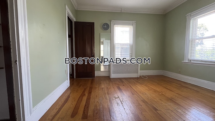 Savin Hill Ave., Boston