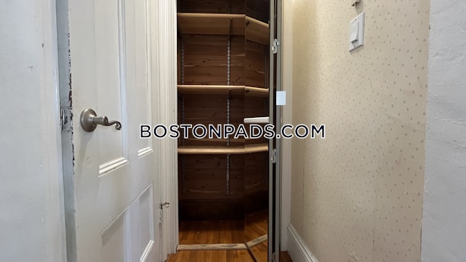 Boston - $3,150+ /mo