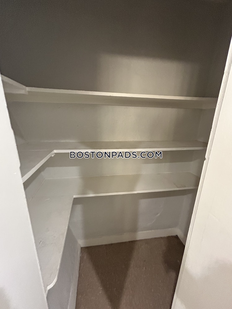 Banks St., Cambridge