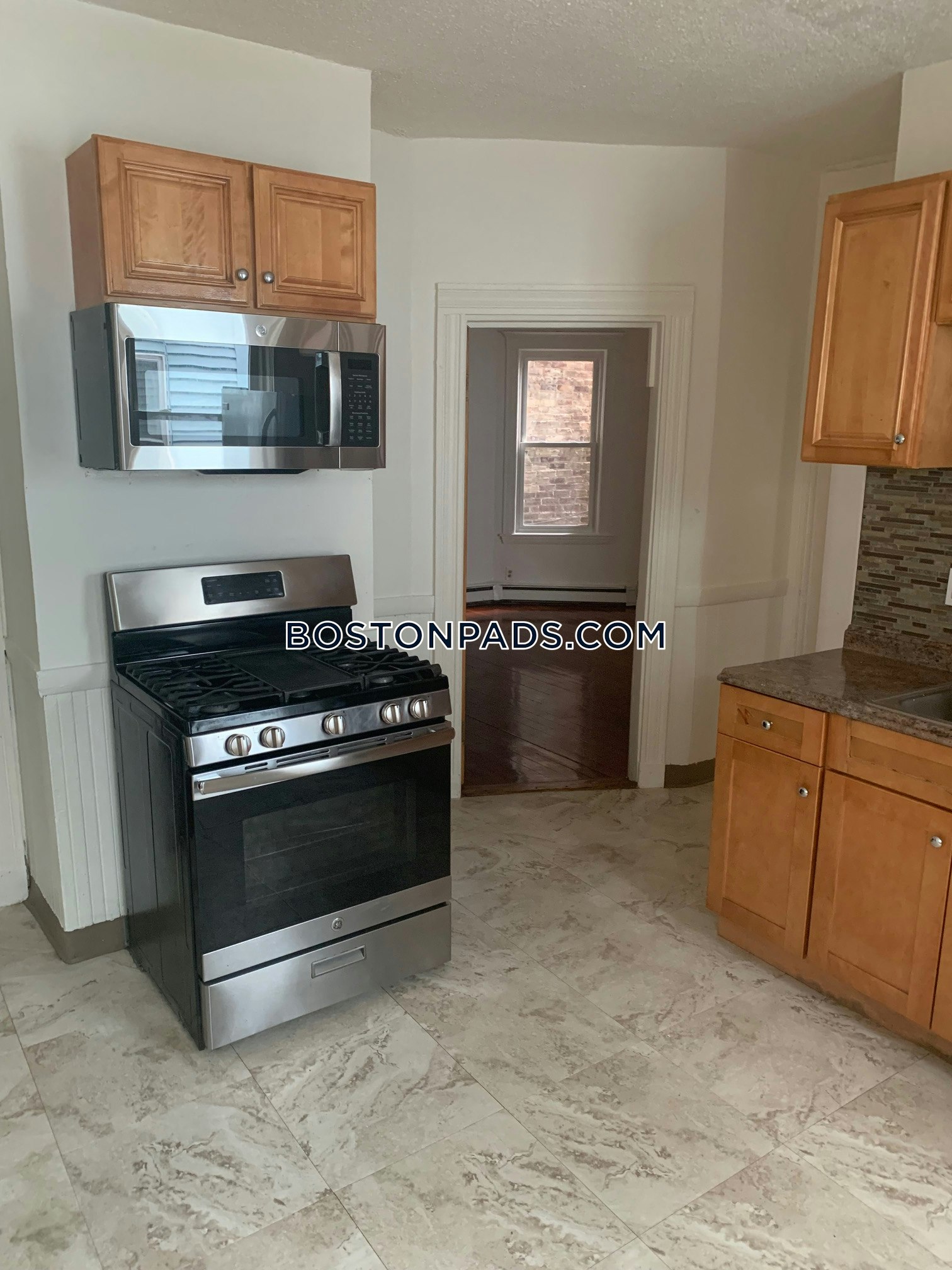 Roxbury, Boston, MA - 4 Beds, 1 Bath - $3,500 - ID#8008987