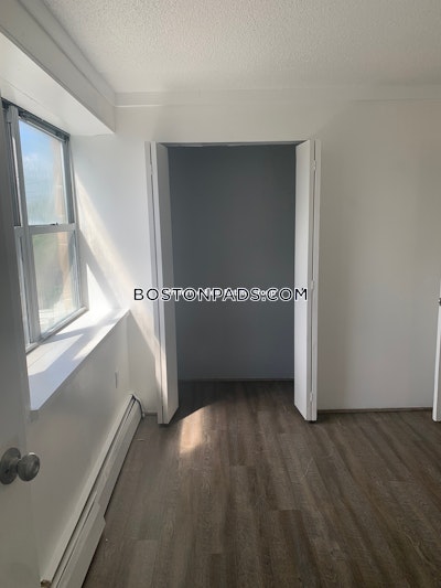 Dorchester 3 Bed 1 Bath BOSTON Boston - $3,300 No Fee