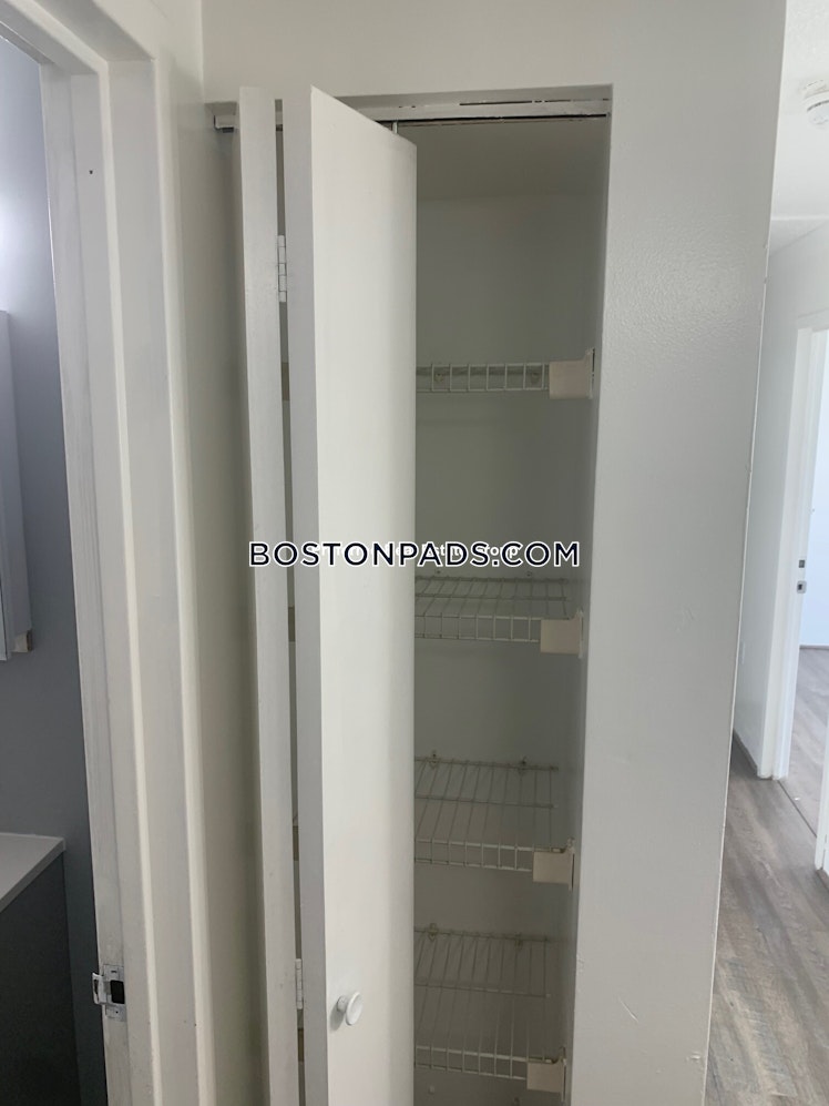 Nightingale St., Boston