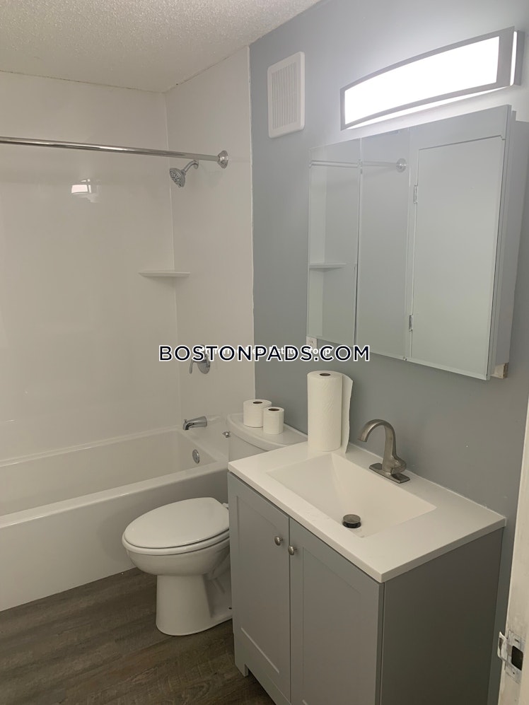 Nightingale St., Boston