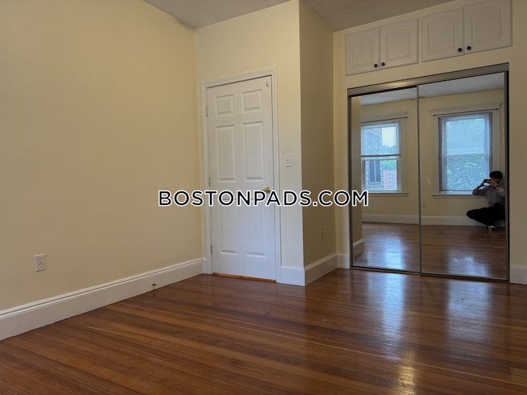 Winthrop Rd., Brookline