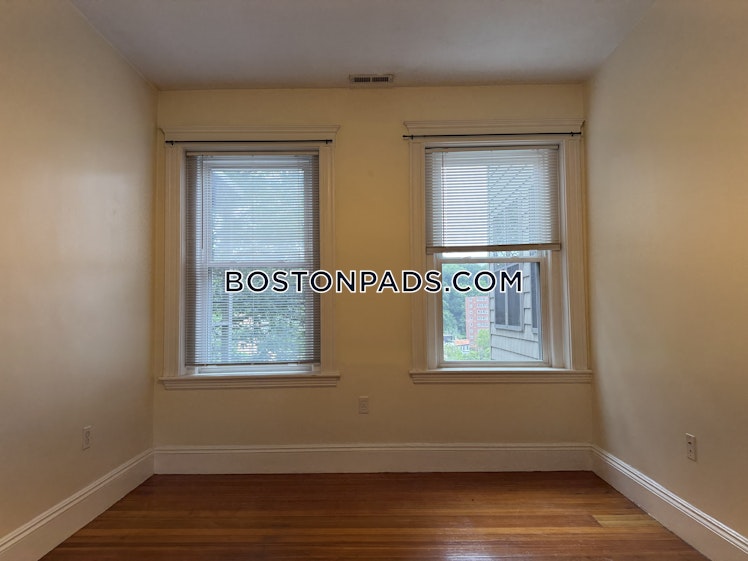 Winthrop Rd., Brookline