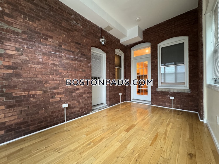 Winthrop Rd., Brookline