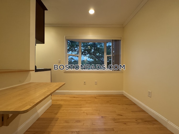 Winthrop Rd., Brookline