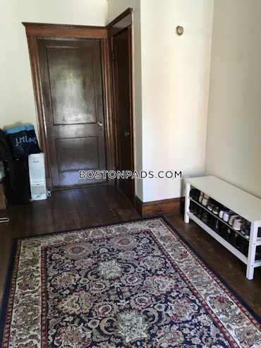 Boston - 2 Beds, 1 Baths