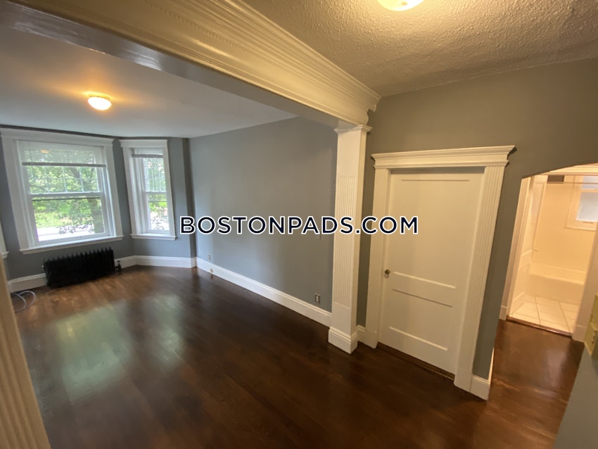 BROOKLINE- LONGWOOD AREA - 1 Bed, 1 Bath - Image 1