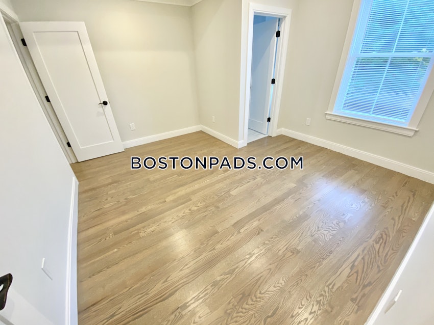 BOSTON - JAMAICA PLAIN - HYDE SQUARE - 3 Beds, 2 Baths - Image 9