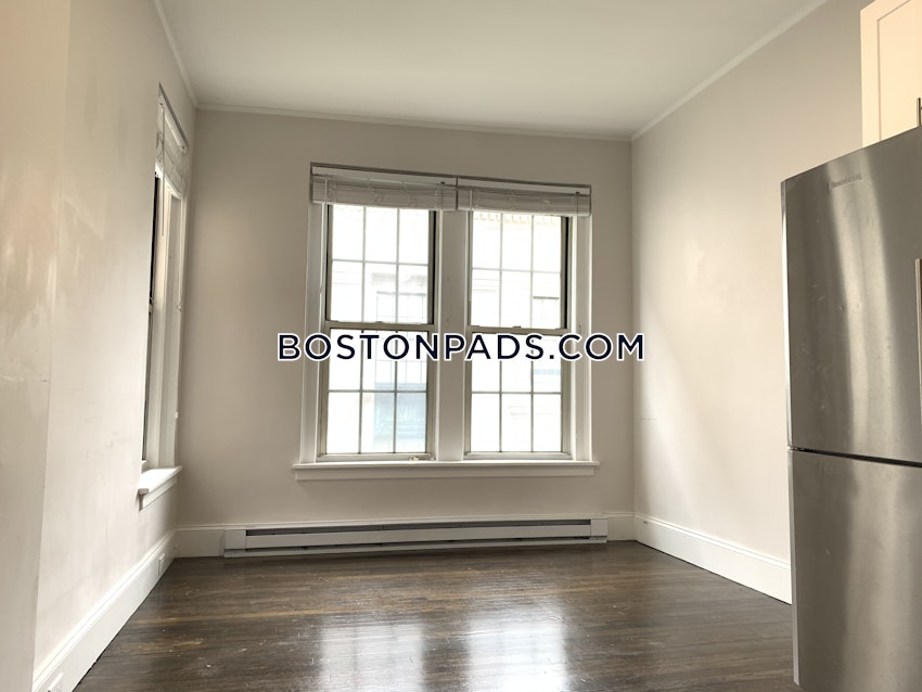 BOSTON - BACK BAY - 3 Beds, 1 Bath - Image 14