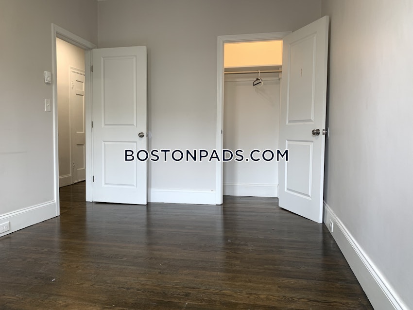 BOSTON - BACK BAY - 3 Beds, 1 Bath - Image 13