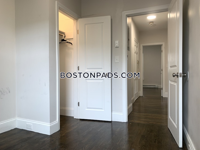 BOSTON - BACK BAY - 3 Beds, 1 Bath - Image 11
