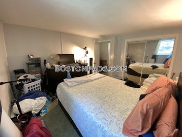 Boston - 2 Beds, 1 Baths