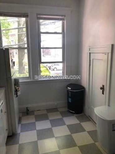 Boston - 2 Beds, 1 Baths