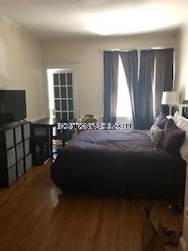 Boston - 2 Beds, 1 Baths