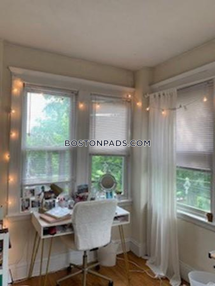 BOSTON - BRIGHTON- WASHINGTON ST./ ALLSTON ST. - 3 Beds, 1 Bath - Image 7