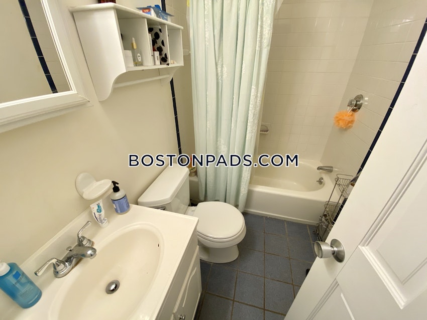 BOSTON - SOUTH END - 4 Beds, 2 Baths - Image 9