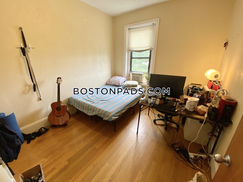 BOSTON - NORTHEASTERN/SYMPHONY - 3 Beds, 1 Bath - Image 6