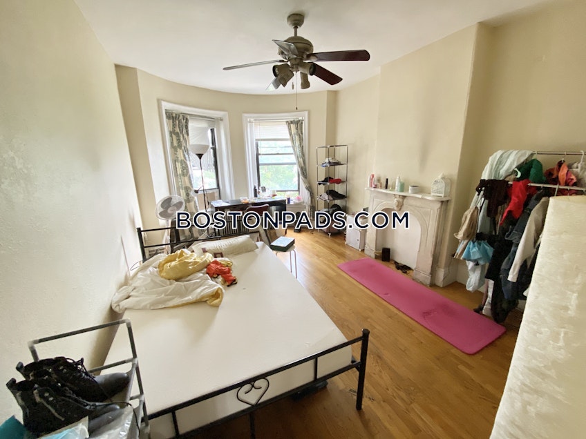 Roxbury Crossing - $3,800+ /month