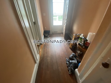 Boston - 3 Beds, 1 Baths