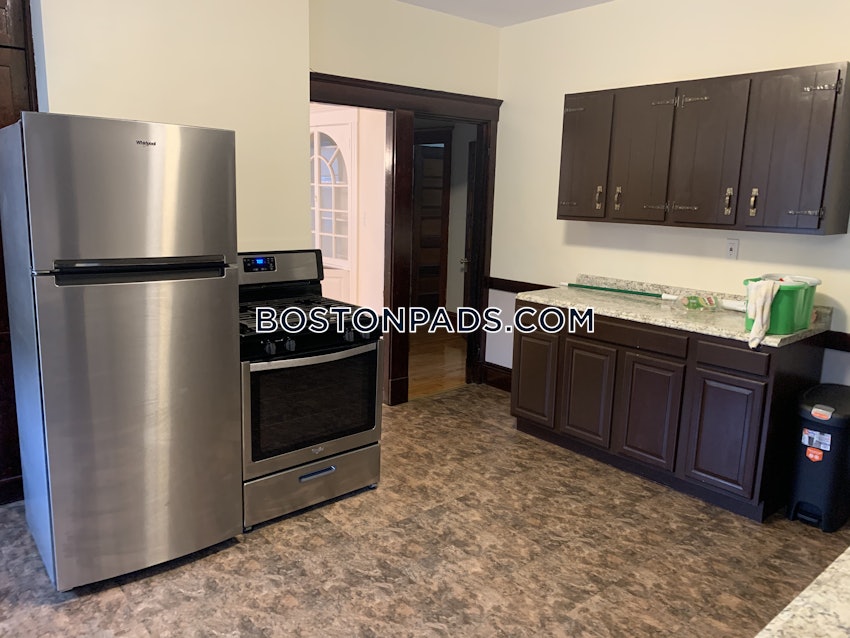 MALDEN - 3 Beds, 1 Bath - Image 1