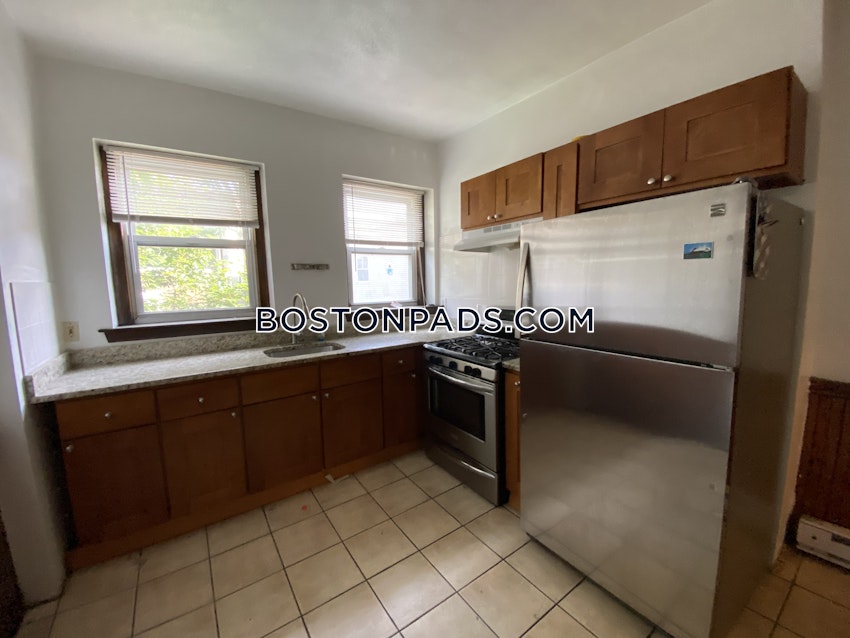 BOSTON - FORT HILL - 4 Beds, 1 Bath - Image 1