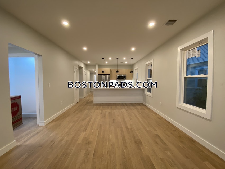 BOSTON - JAMAICA PLAIN - FOREST HILLS - 4 Beds, 2 Baths - Image 9