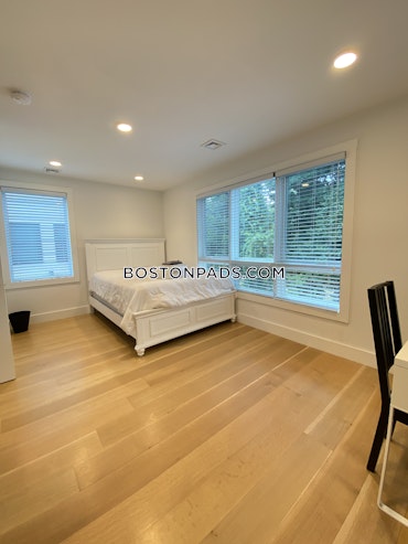 Boston - 4 Beds, 3 Baths