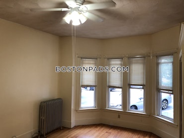 Boston - 2 Beds, 1 Baths