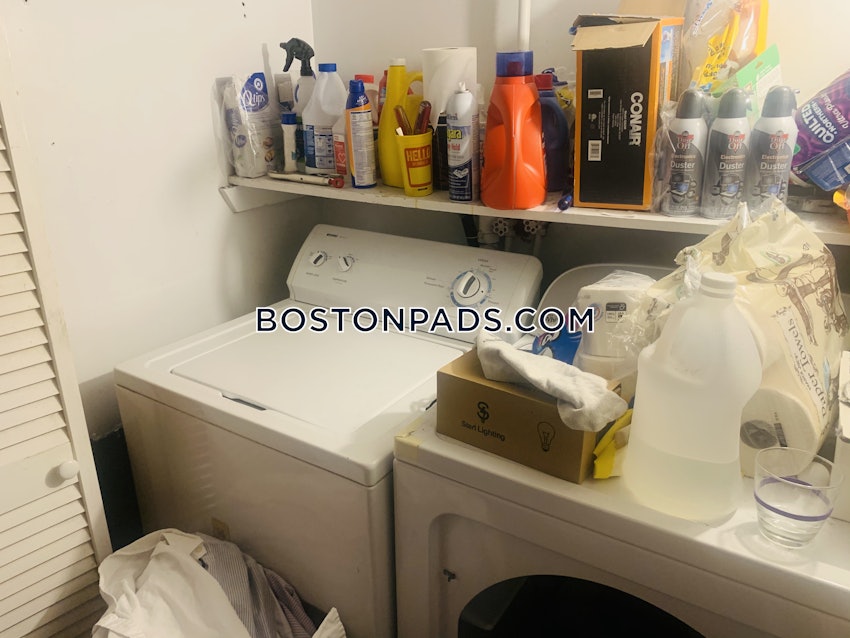 BOSTON - BACK BAY - 3 Beds, 2 Baths - Image 14