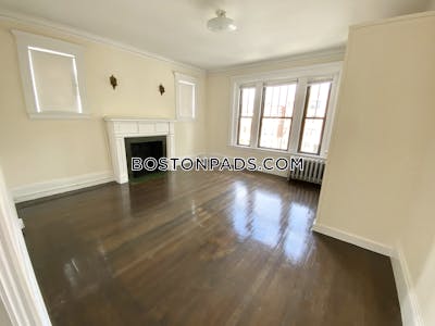Fenway/kenmore 3 Bed 1 Bath BOSTON Boston - $5,800 No Fee