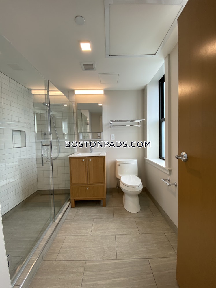 Mount Auburn St., Cambridge