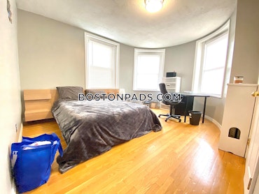 Boston - 2 Beds, 1 Baths