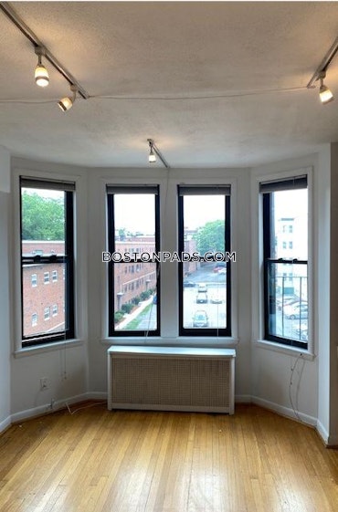 Boston - 1 Beds, 1 Baths