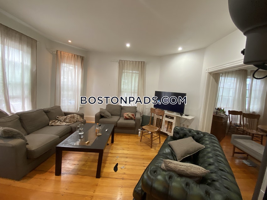 CAMBRIDGE - CENTRAL SQUARE/CAMBRIDGEPORT - 3 Beds, 1.5 Baths - Image 18