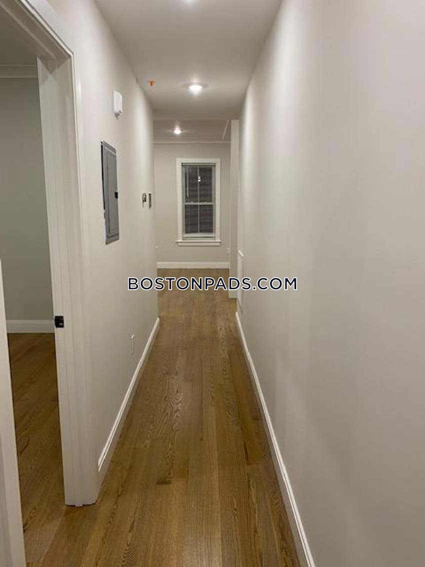 BOSTON - JAMAICA PLAIN - HYDE SQUARE - 3 Beds, 2 Baths - Image 27