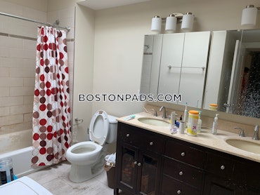 Boston - 4 Beds, 2 Baths