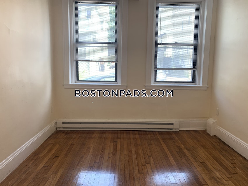 SOMERVILLE - WINTER HILL - 2 Beds, 1 Bath - Image 4