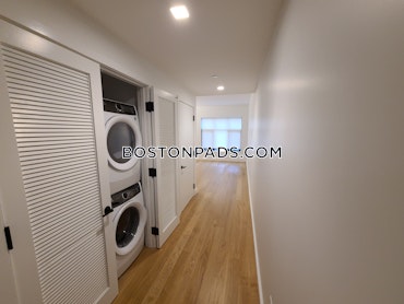 Boston - 2 Beds, 2 Baths