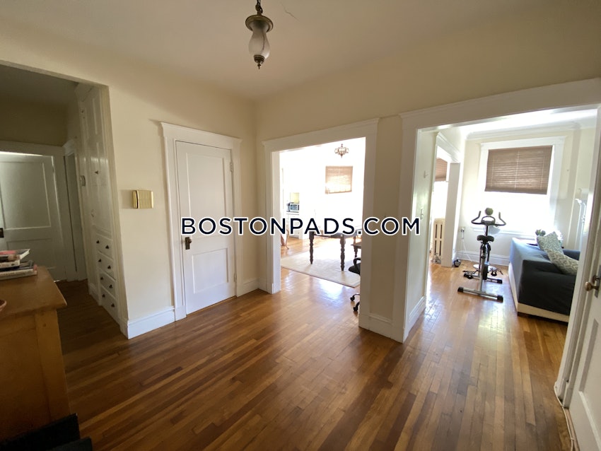 BROOKLINE- BOSTON UNIVERSITY - 3 Beds, 1 Bath - Image 7