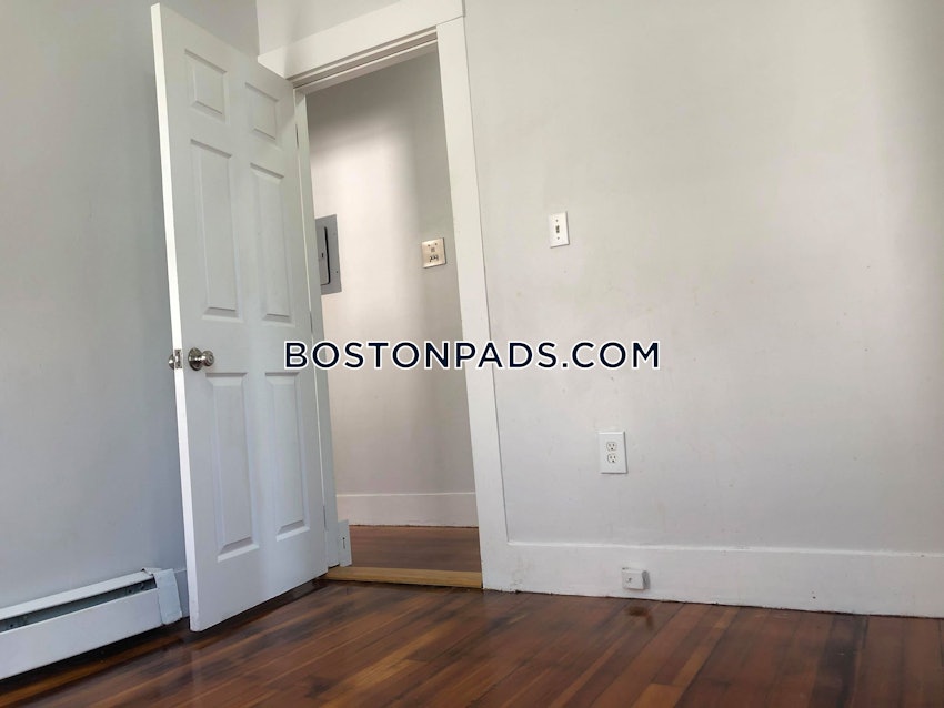 BOSTON - DORCHESTER - CENTER - 3 Beds, 1 Bath - Image 9